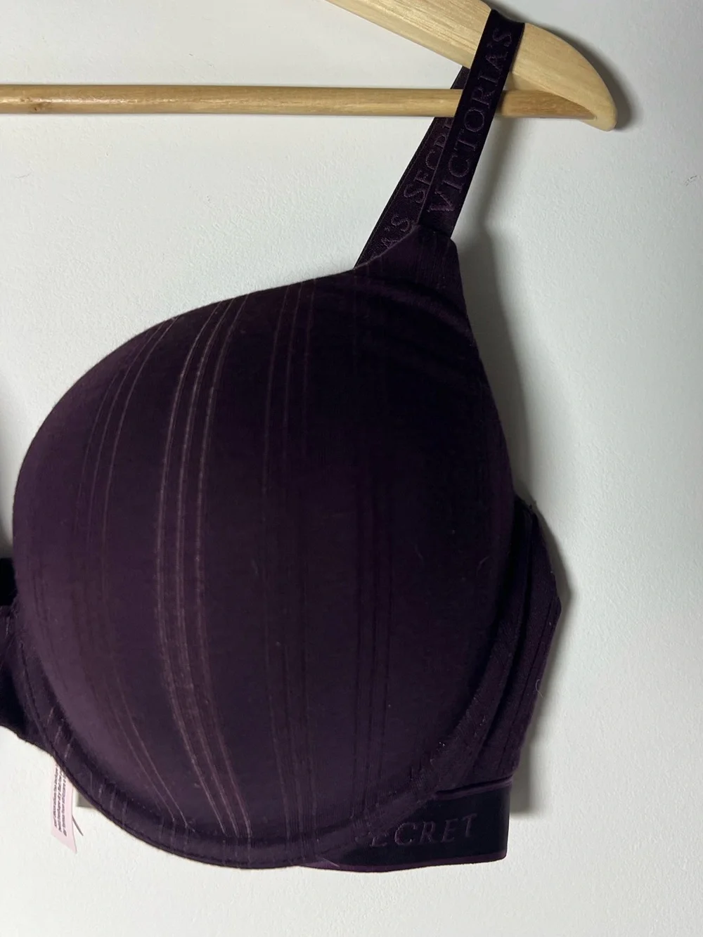 Victoria's Secret Deep Plum Molded Push-up T-Shirt Bra NEW